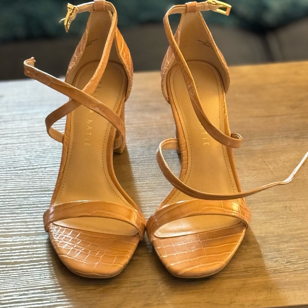 NEW: Sandals